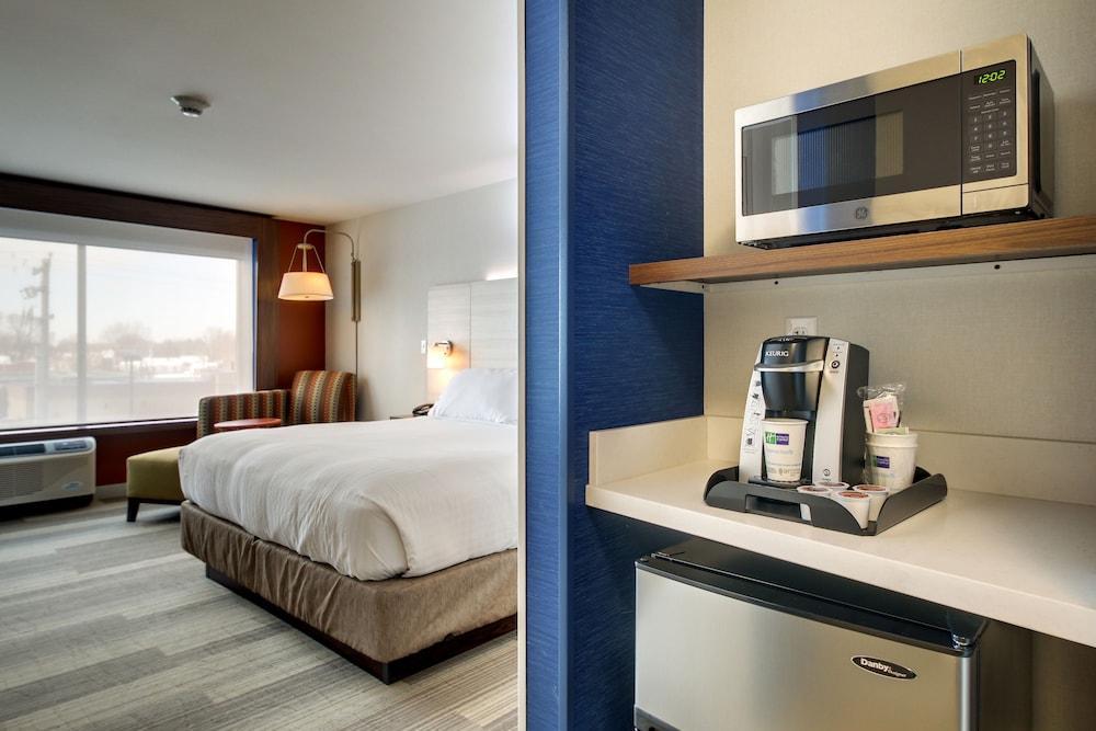 Holiday Inn Express & Suites Galesburg By Ihg Εξωτερικό φωτογραφία
