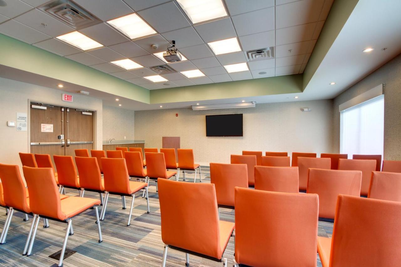 Holiday Inn Express & Suites Galesburg By Ihg Εξωτερικό φωτογραφία