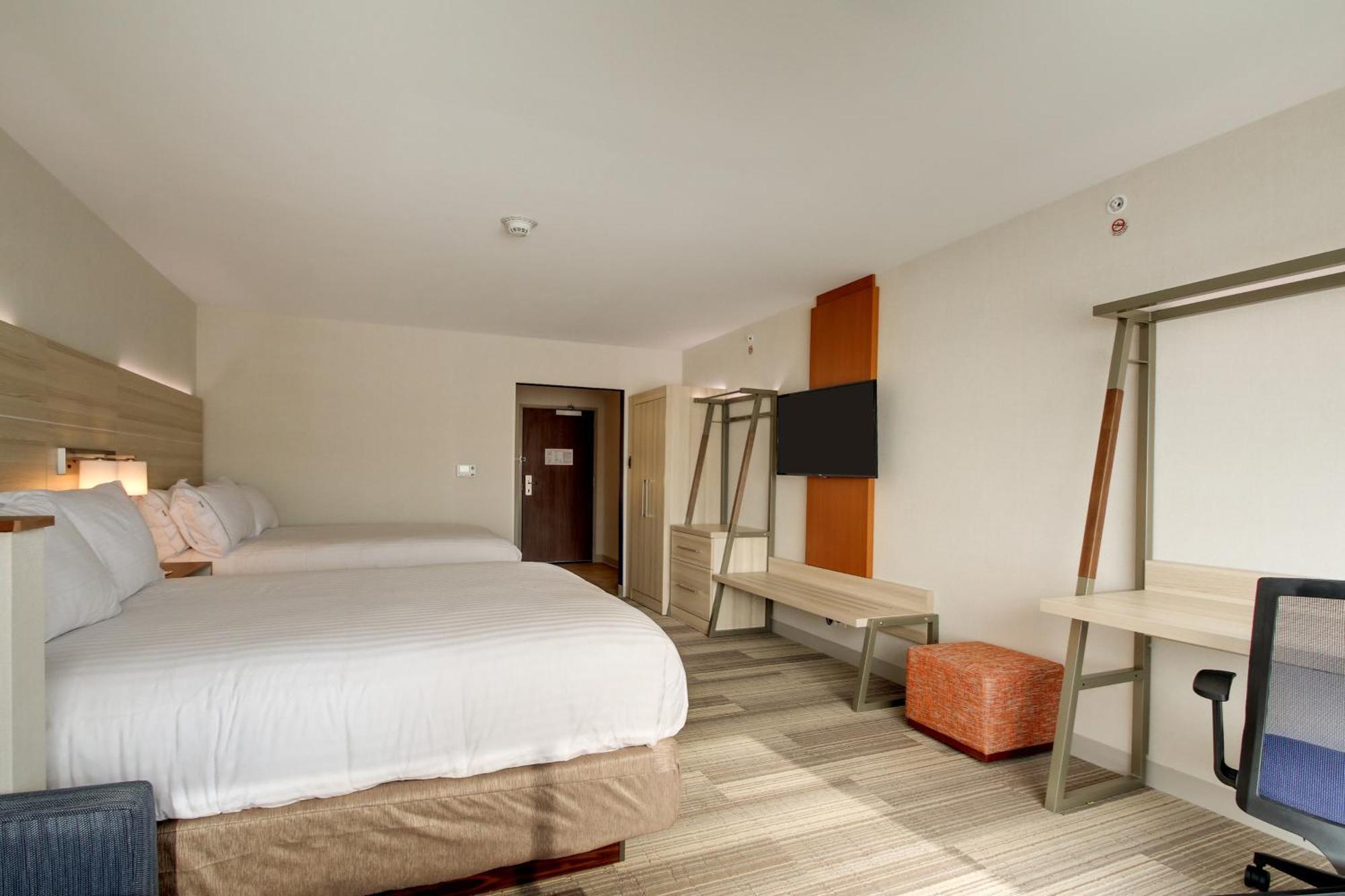 Holiday Inn Express & Suites Galesburg By Ihg Εξωτερικό φωτογραφία