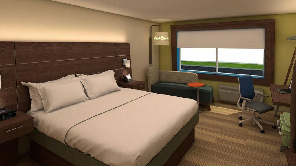 Holiday Inn Express & Suites Galesburg By Ihg Εξωτερικό φωτογραφία
