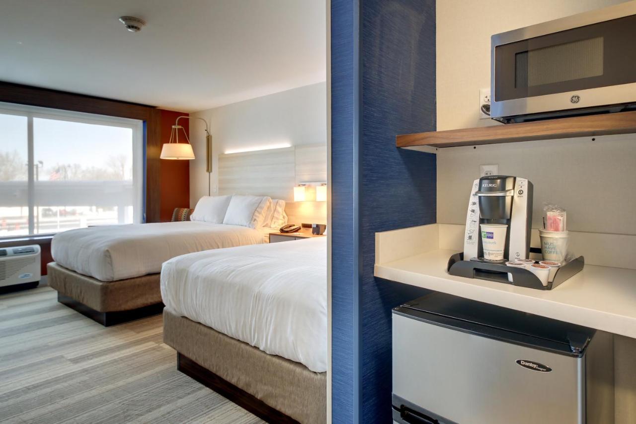 Holiday Inn Express & Suites Galesburg By Ihg Εξωτερικό φωτογραφία